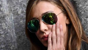 Belen Rodriguez occhiali Ray Ban