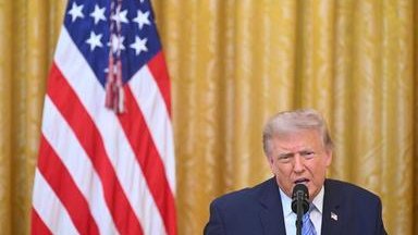 Trump rilancia la strategia di pressione militare contro l’Iran nel Golfo