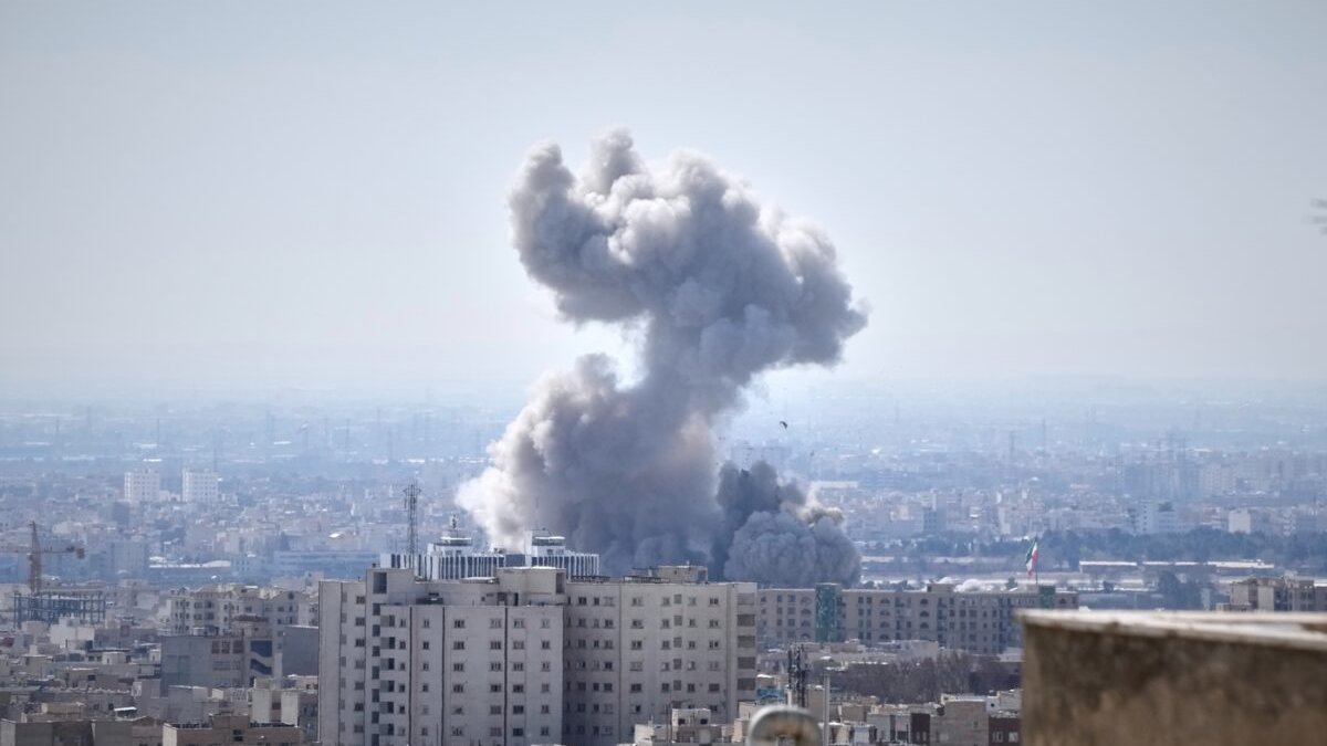 Raid Usa in Iran, nuovi attacchi su Ahvaz con vittime e timori di escalation