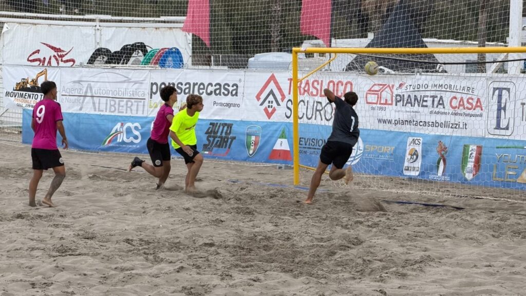 Youth Summer League: le finali nazionali di beach soccer giovanile a Battipaglia