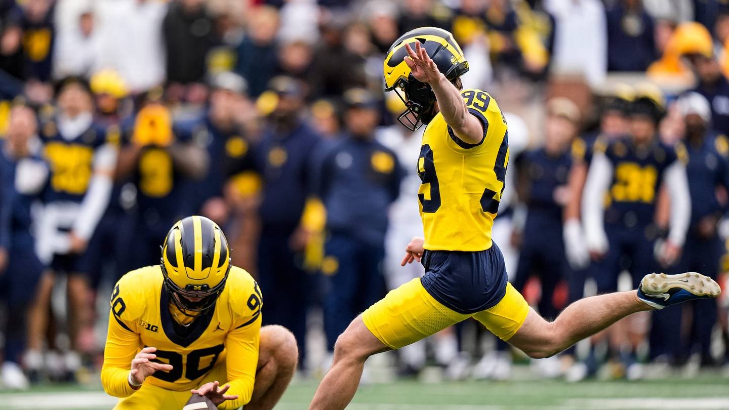 Kerry Coombs cerca di rilanciare la special teams dei Wolverines dopo un’annata difficile