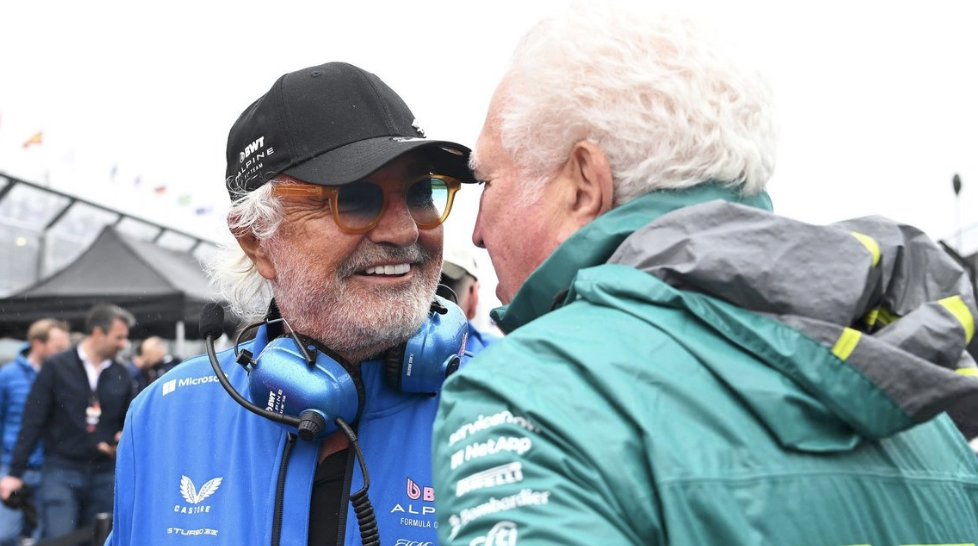 Briatore critica la strategia di Aston Martin: «I grandi nomi non fanno vincere»