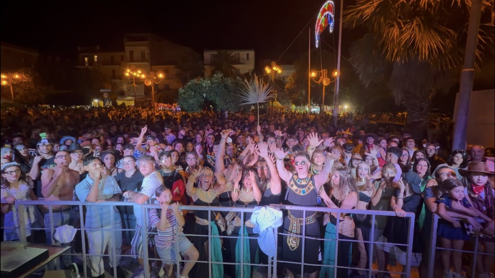 Carnevale Estivo di Leonforte: oltre 2 mila presenze in una notte di festa e speranza