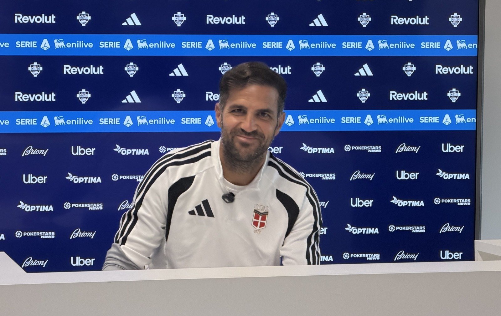 Fabregas: “Godiamoci questa stagione speciale, non abbiamo paura del mercato”