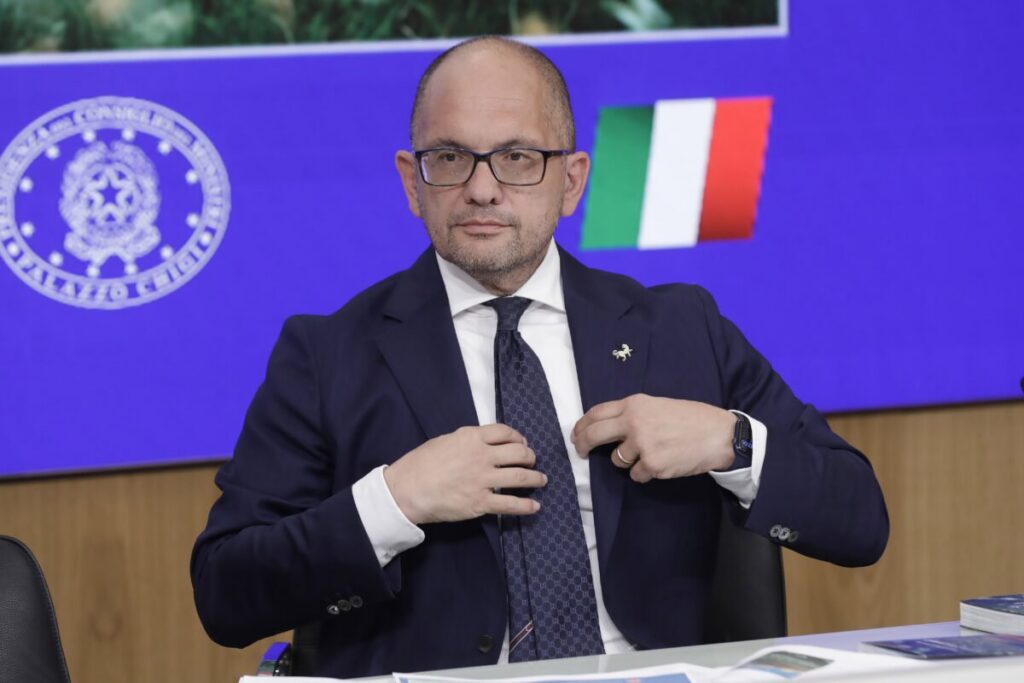 Ricostruzione del Centro Italia: Castelli, “Anni persi per formalismo, ora si punta a restanza e sviluppo”
