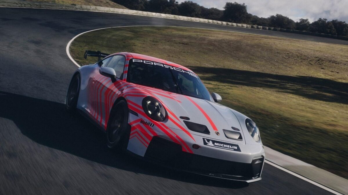 Porsche lancia la 911 Challenge, nuova auto da corsa da 208.800 euro