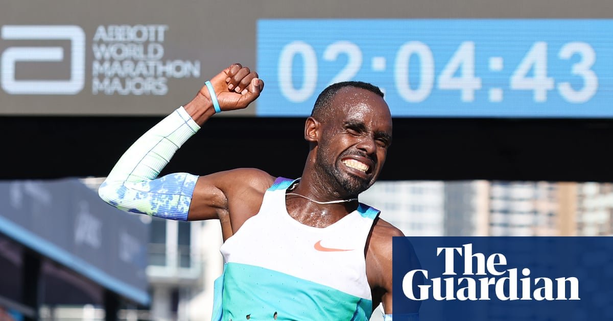 Addisu Gobena batte il record della Maratona di Sydney, Jepchirchir vince quarta major femminile