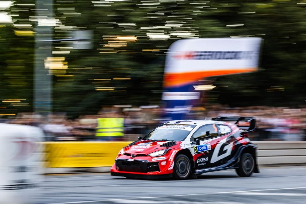 Rally Finlandia 2026, Pajari in testa dopo ritiri di Ogier e Evans