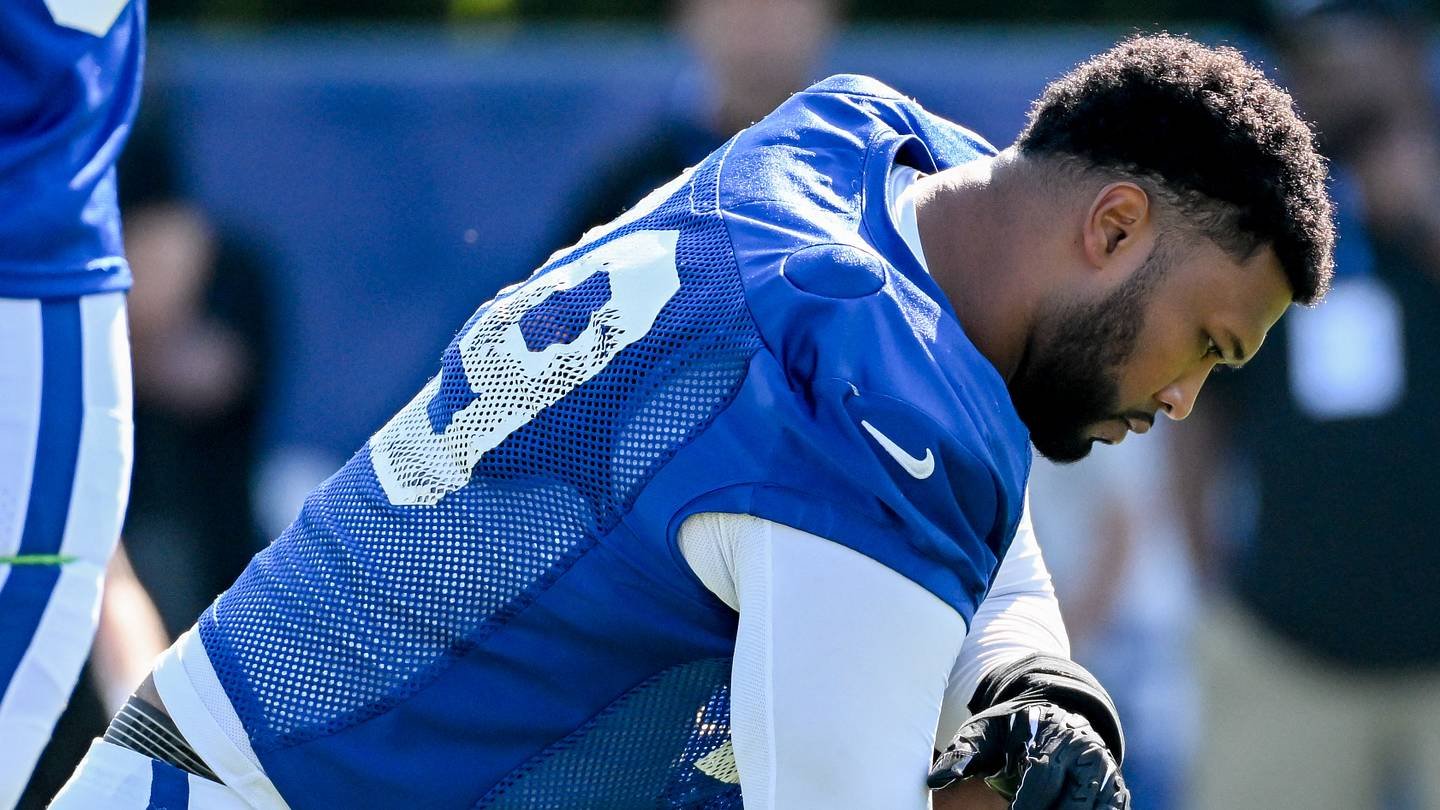 DeForest Buckner inizia a recuperare dopo infortunio al collo