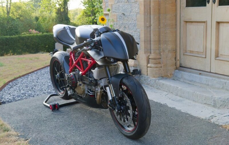 Ducati Hypermotard 1100S diventa una concept estrema: la Raptor di Marc Wilmington