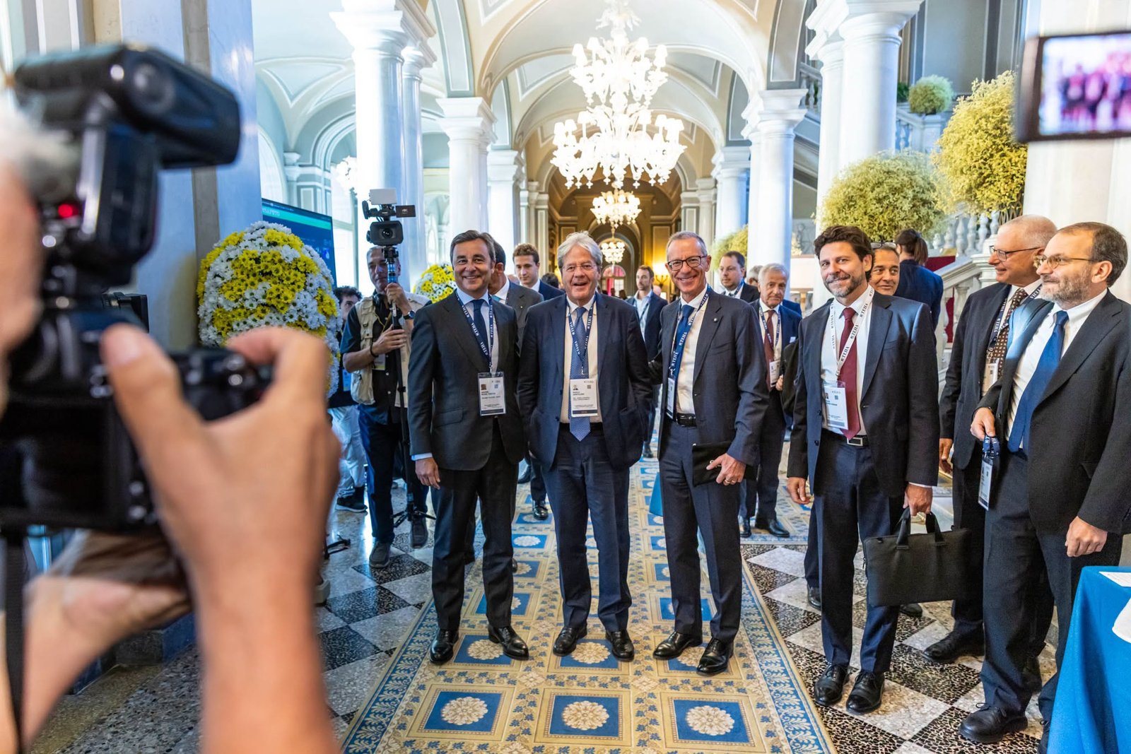 Forum TEHA a Cernobbio: Mattarella e Tajani al centro del dibattito internazionale