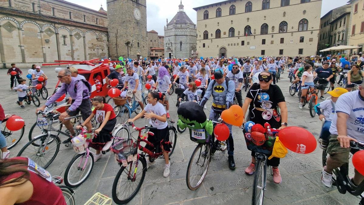 La Biciclettata della Salute: vent’anni di solidarietà e allegria in sella
