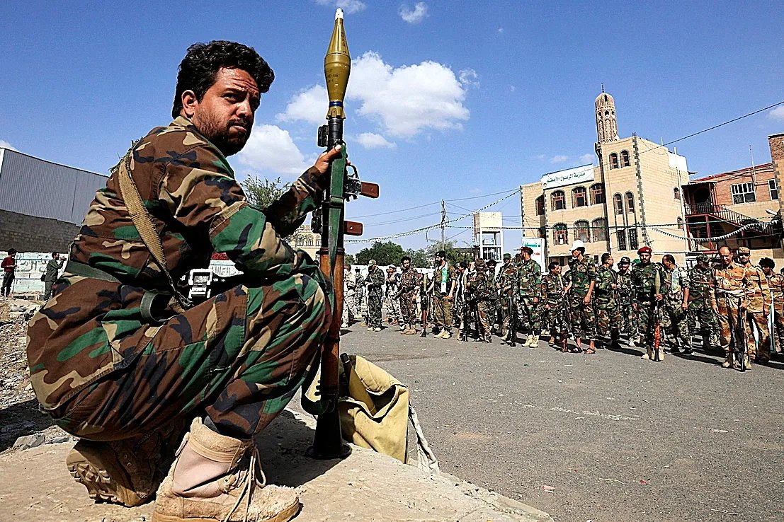 I hutíes avanzano nel sud del Yemen e minacciano il passaggio per il canale di Bab el-Mandeb