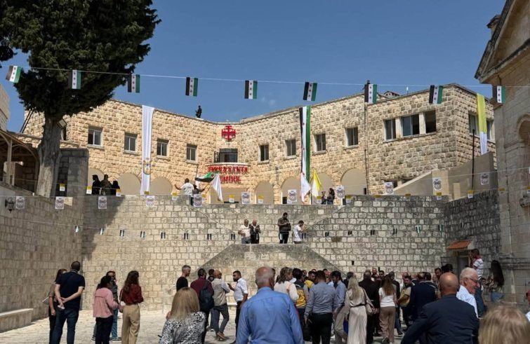 Siria: dopo 60 anni riaprono le scuole di Terra Santa a Al-Quniya e Yacoubieh