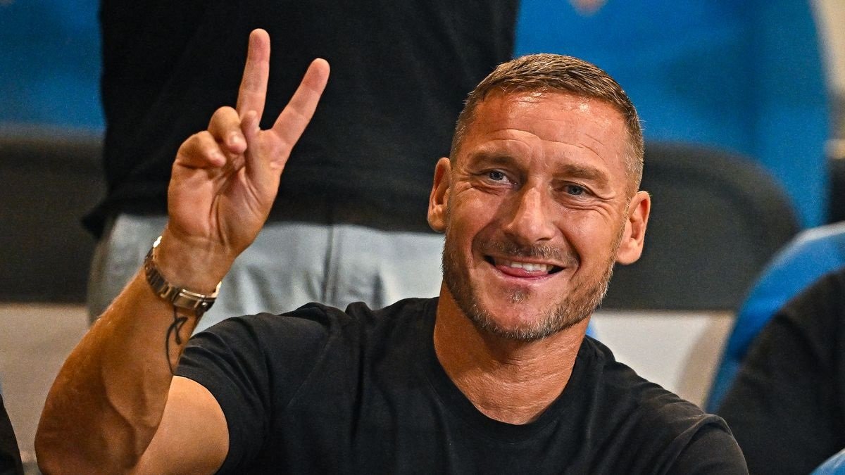 Francesco Totti: “Per tornare a giocare darei tutto. Solo per essere utile davvero”