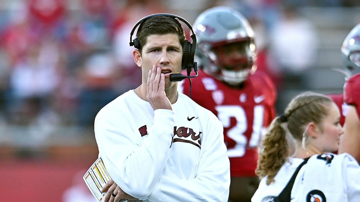 WSU: Kirby Moore annuncia riedizione del piano offensivo dopo prestazione debole