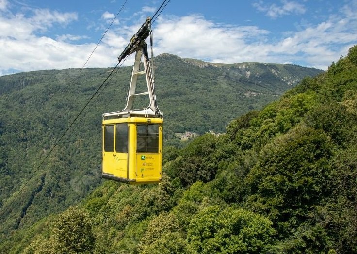La funivia di Monteviasco riaperta dopo 8 anni è ancora chiusa: “Vogliamo vivere qui”