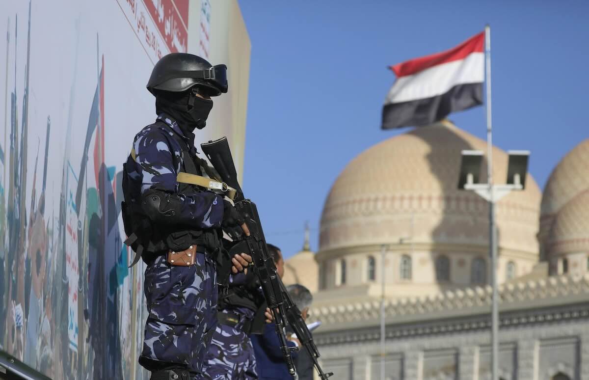 Houthi minacciano aeroporti sauditi, Meloni condanna attacchi: «Inaccettabili»