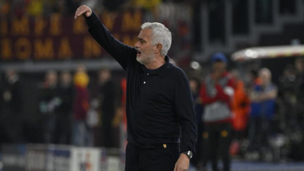Mourinho: “I madridisti non sono stupidi e parlerò per far vedere cosa è successo”