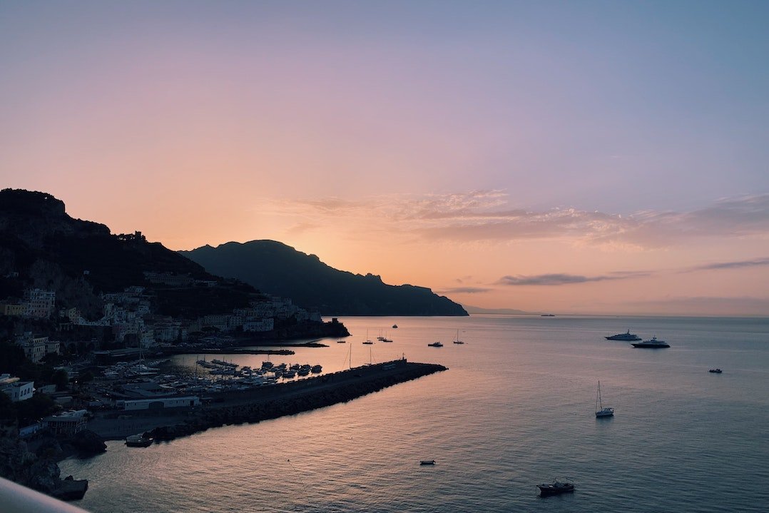 Turismo estivo in Italia +1,8%, ma la sfida è creare valore per i territori